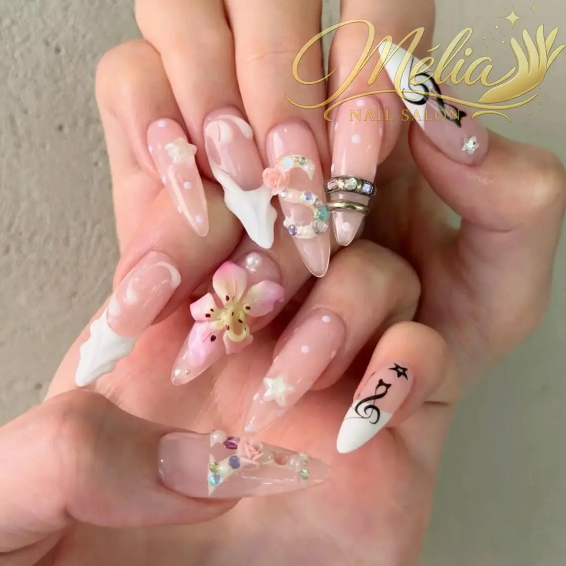 ネイル グラデーション 韓国ネイル ロングネイル 持ち込み シンプルネイル Melia Nail Nambaのネイルデザイン