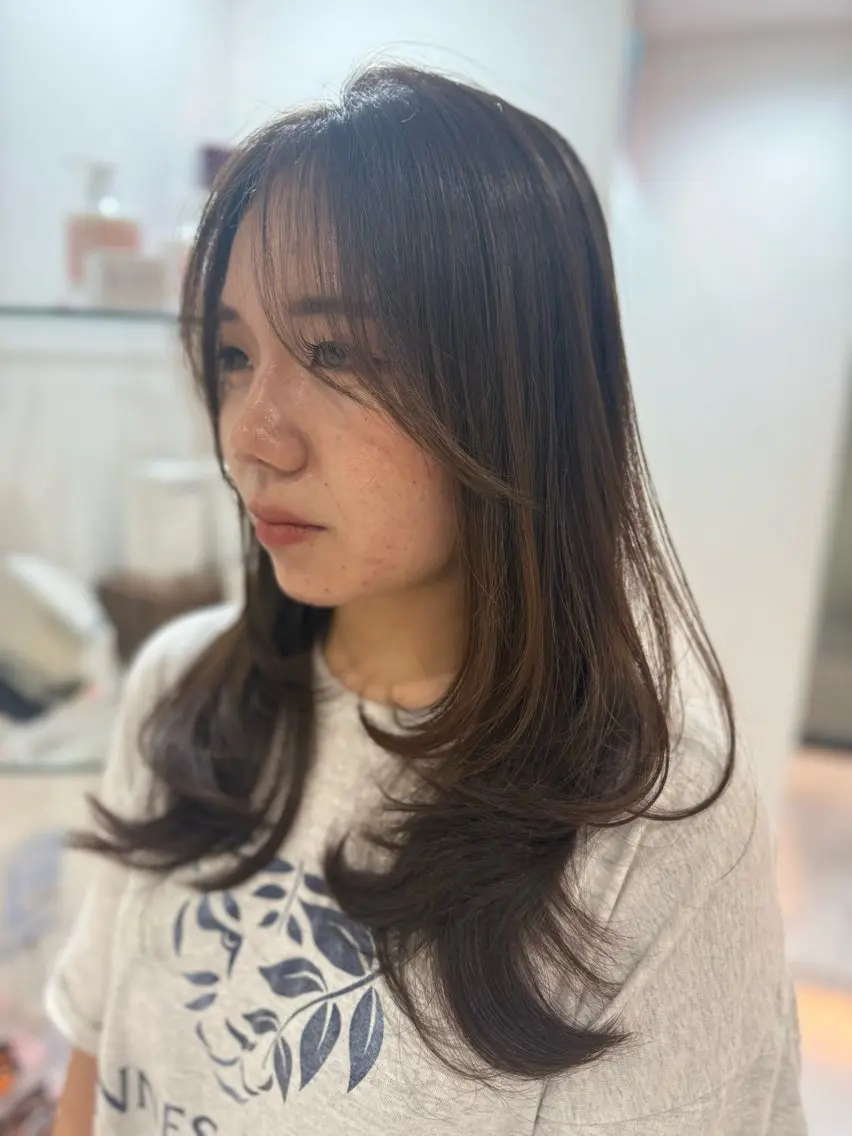 セミロング カット ヘアカラー 🎀MONA あまね🎀のヘアスタイル