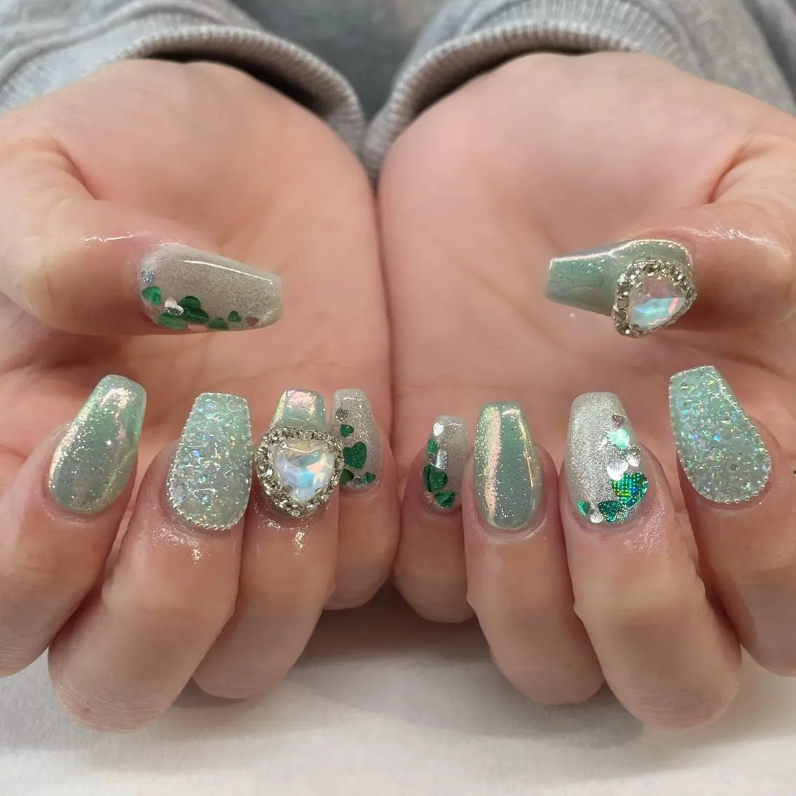 ネイル ハンドネイル 💎🐰 saki. m 🐰💎のネイルデザイン