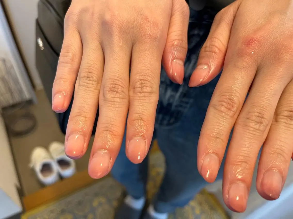 ネイル オーロラネイル フラワーネイル フットネイル フレンチネイル ジェルネイル mogunail &blowのネイルデザイン