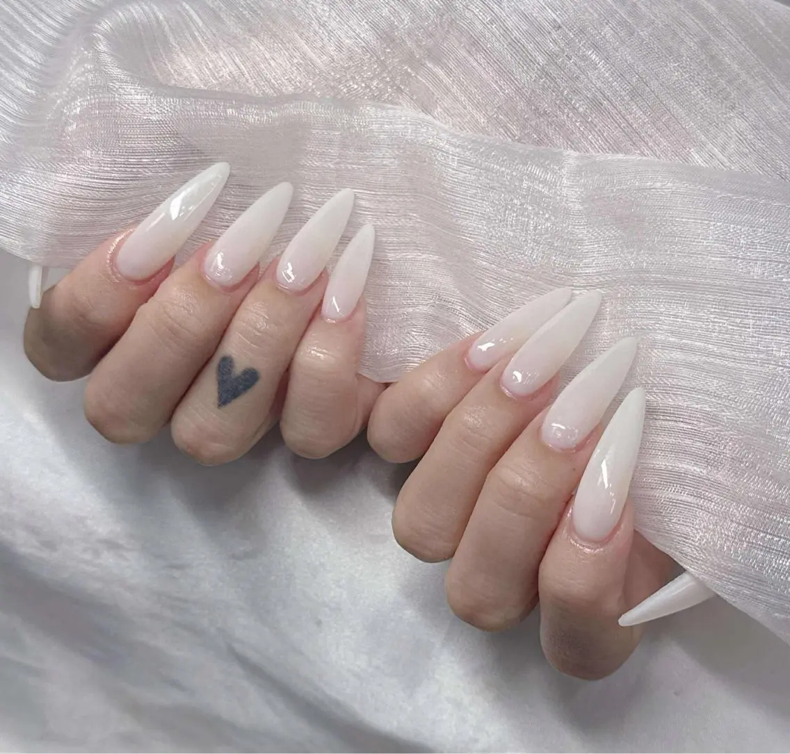 ネイル 長さ出し グラデーション 卒業式 キラキラネイル マグネットネイル ハンドネイル Lee Nailsのネイルデザイン