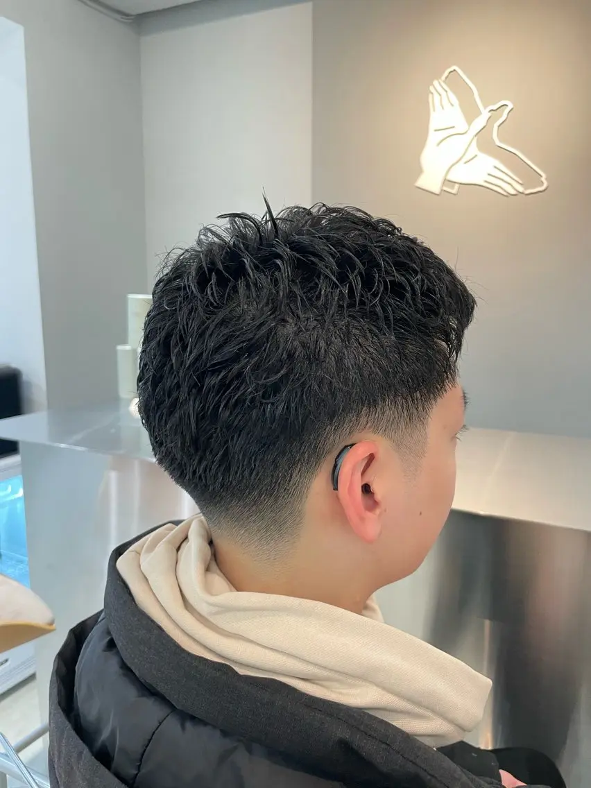メンズ フェードカット メンズパーマ ✂︎barber✂︎ Hideのヘアスタイル