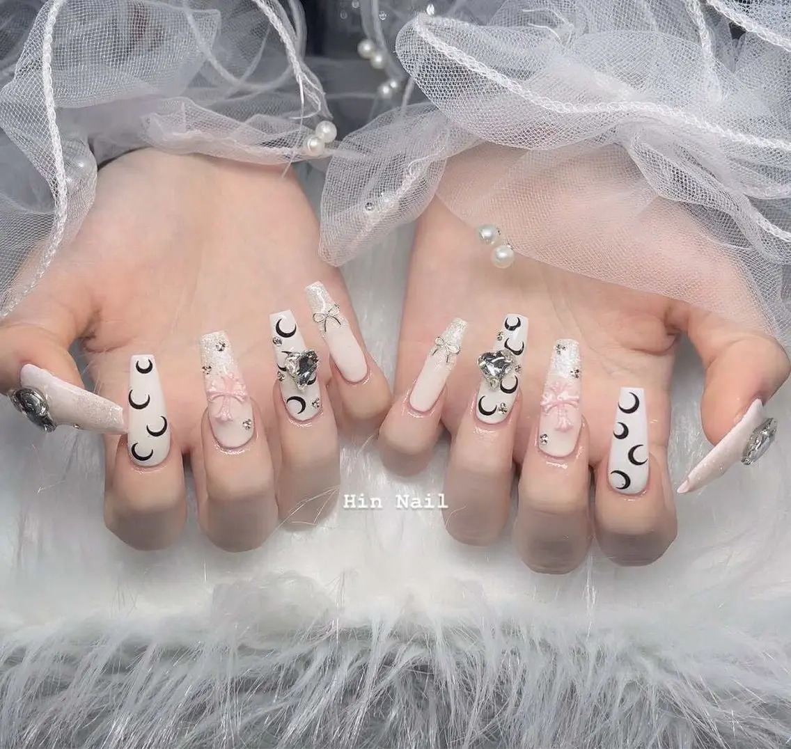 ネイル ハンドネイル Hin Nail 日本橋のネイルデザイン