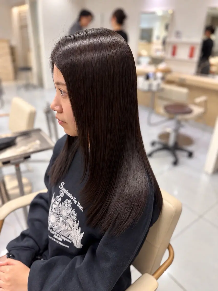 ロング パーマ カット 縮毛矯正 トリートメント 髪質改善/縮毛矯正 /レイヤーカット岡部のヘアスタイル