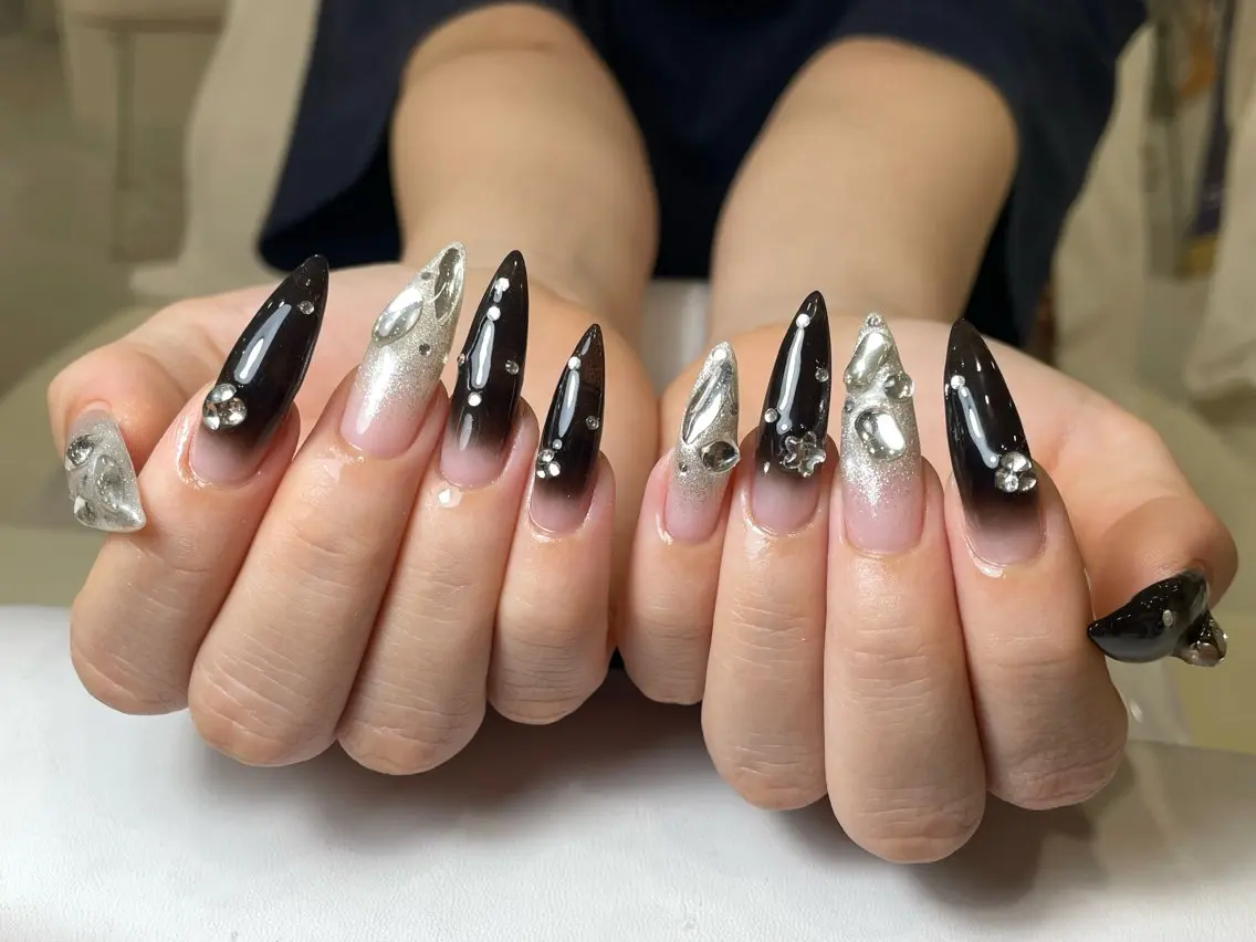 ネイル ハンドネイル LYYM Salon ユキのネイルデザイン