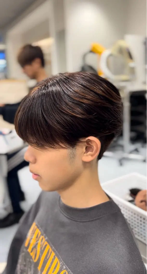 ミディアム パーマ メンズ センターパート マッシュ メンズショート ツーブロック 刈り上げ カット 🔮メンズ縮毛矯正 メンズパーマ💎竹永のヘアスタイル