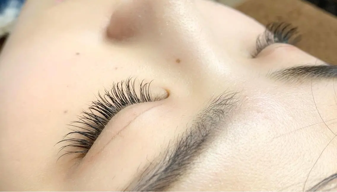 マツエク・マツパ ナチュラル セクシー eyelash amiのマツエク・マツパデザイン