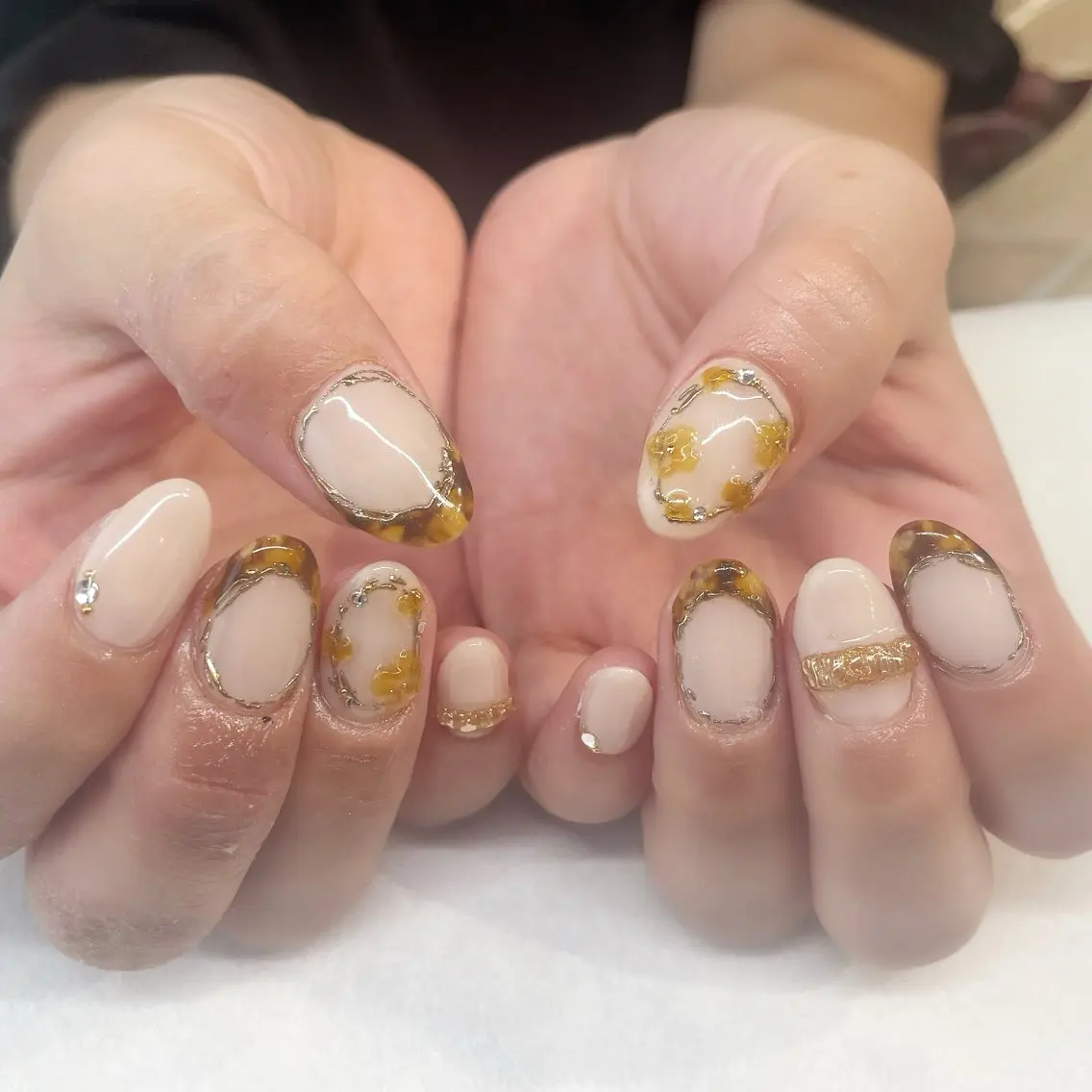 ネイル ハンドネイル 💎🐰 saki. m 🐰💎のネイルデザイン