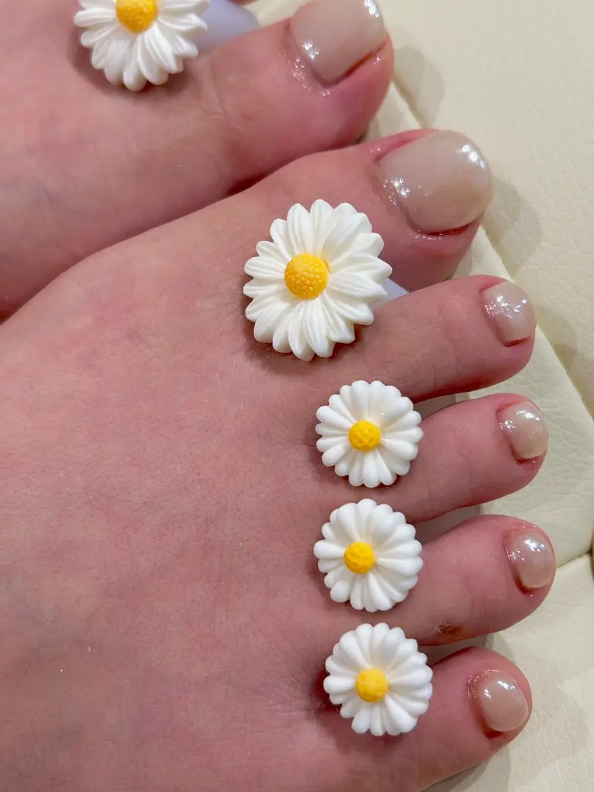 ネイル オーロラネイル キラキラネイル オフィスネイル ピンク ピンクベージュ フットネイル Lily nailのネイルデザイン