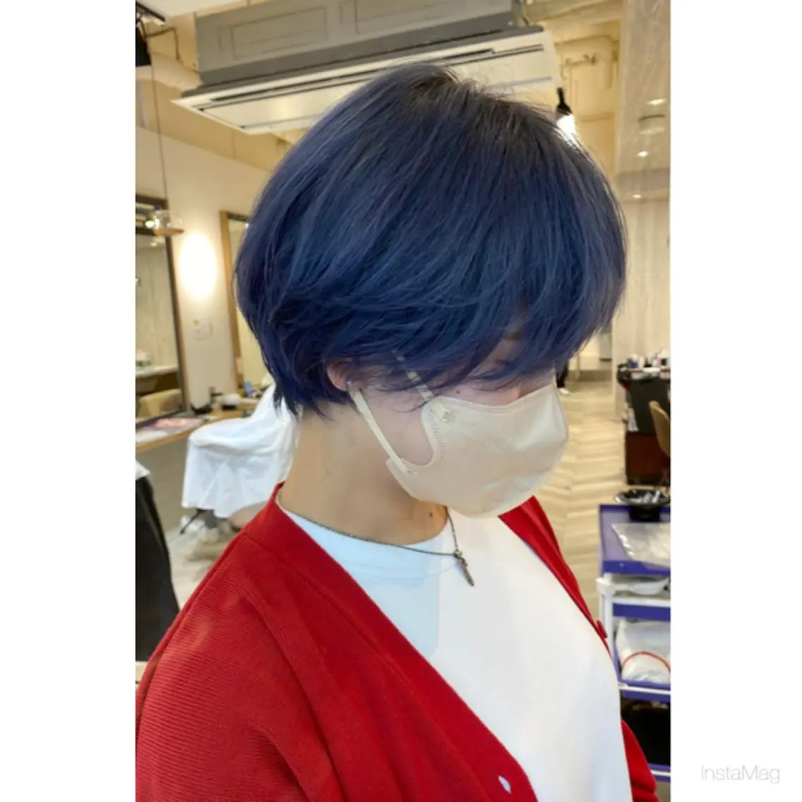 ショート カラー ブルーカラー カット ヘアカラー 岩間 香純のヘアスタイル