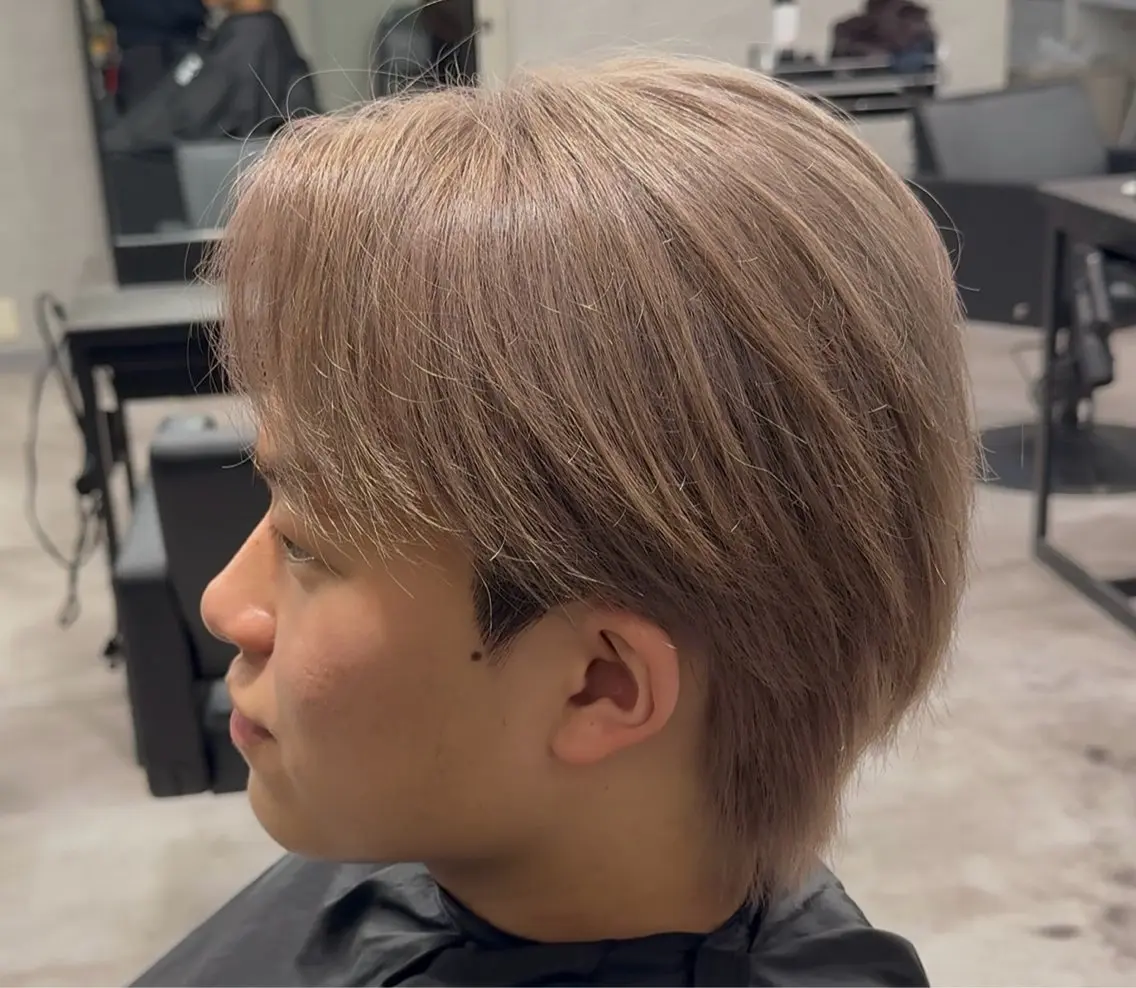 カラー メンズ メンズブリーチ ベージュカラー ブリーチ ホワイトベージュ ヘアカラー 長谷川 慈英のヘアスタイル