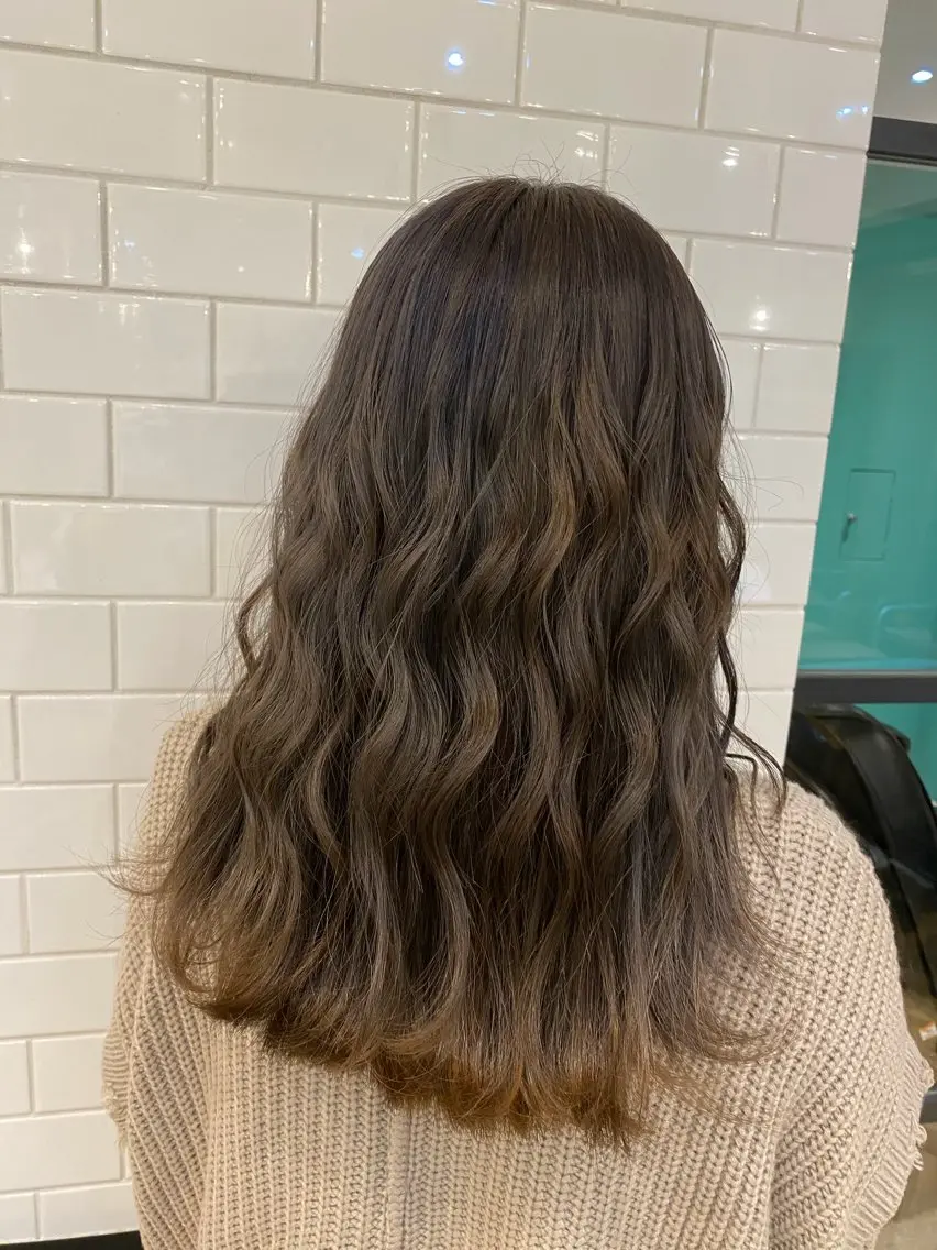 ロング カラー カット ヘアカラー 🌈髪質改善🌈 過去の1艶サラ体験✨のヘアスタイル