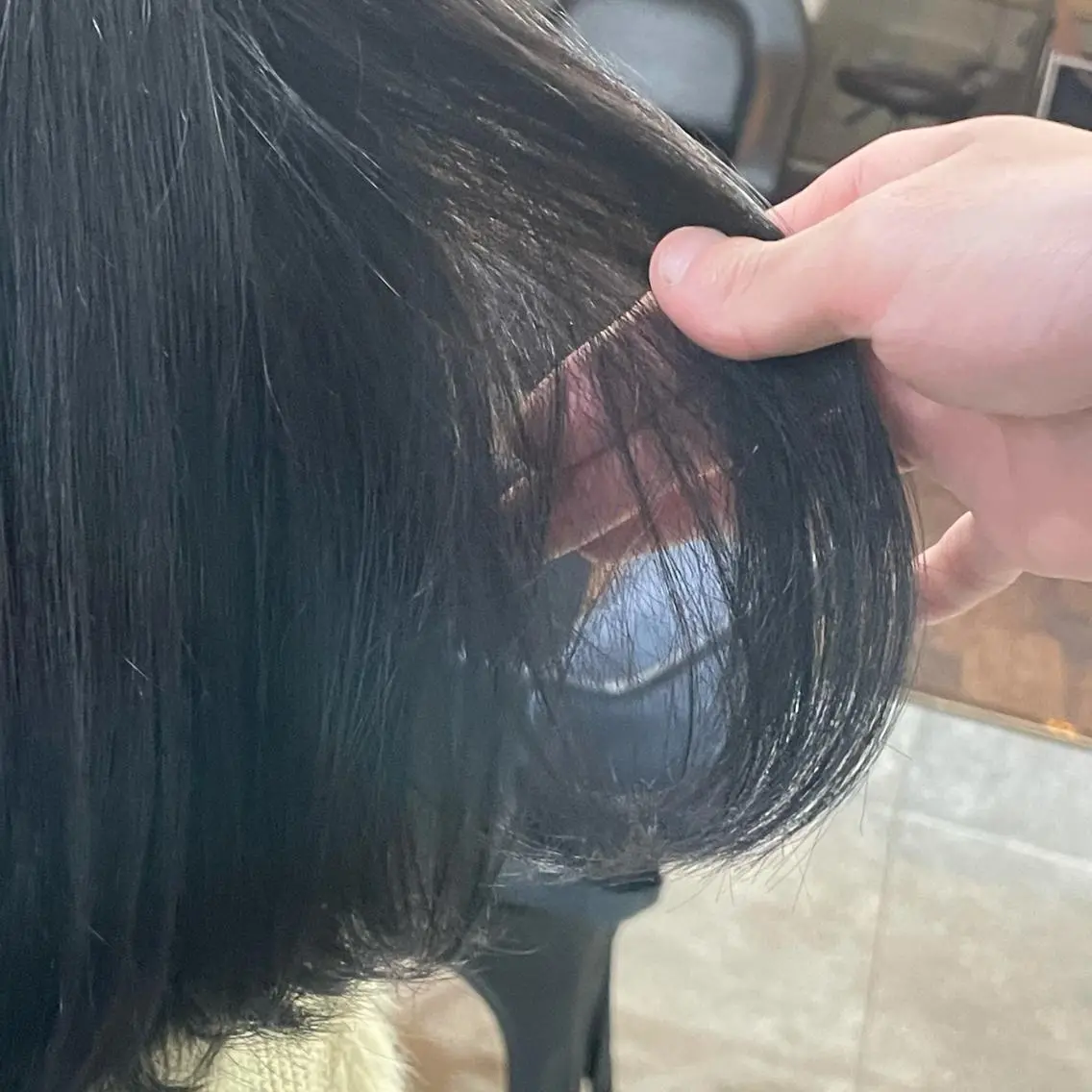 ミディアム カラー パーマ ヘアアレンジ メンズ キッズ ネイル マツエク・マツパ メンズブリーチ メンズハイライト メンズインナーカラー メンズ韓国風 アディクシーカラー 切りっぱなしヘアボブ ミディアムヘアRYOのヘアスタイル