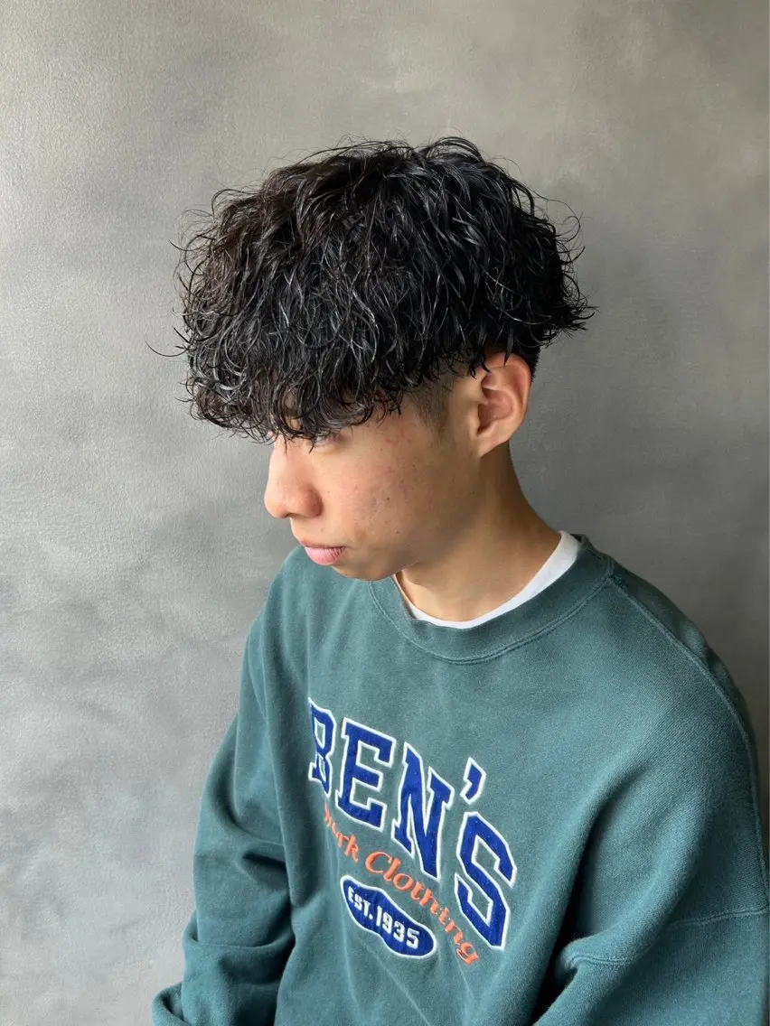 ショート パーマ メンズ メンズパーマ 波巻きパーマ 長谷川 啓吾のヘアスタイル