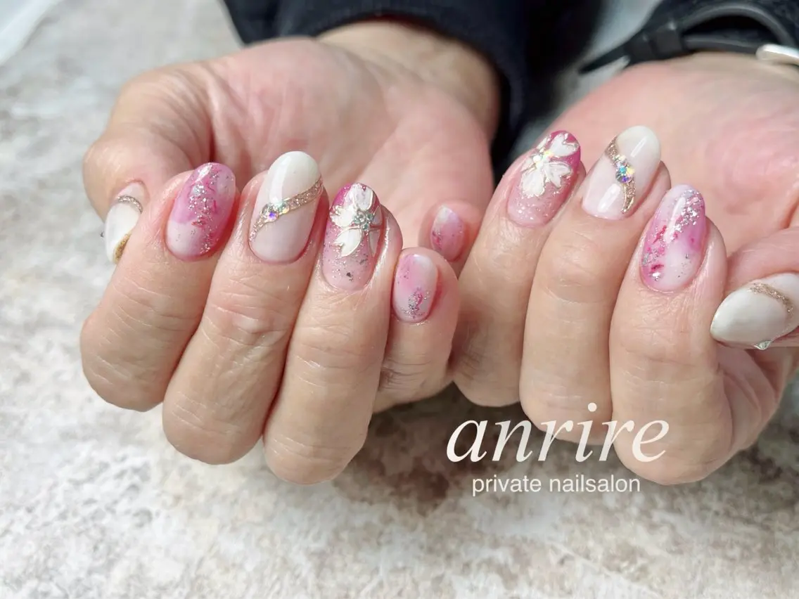 ネイル フラワーネイル キラキラネイル ラメ(グリッター) ミラーネイル ニュアンスネイル nailsalon anrireのネイルデザイン
