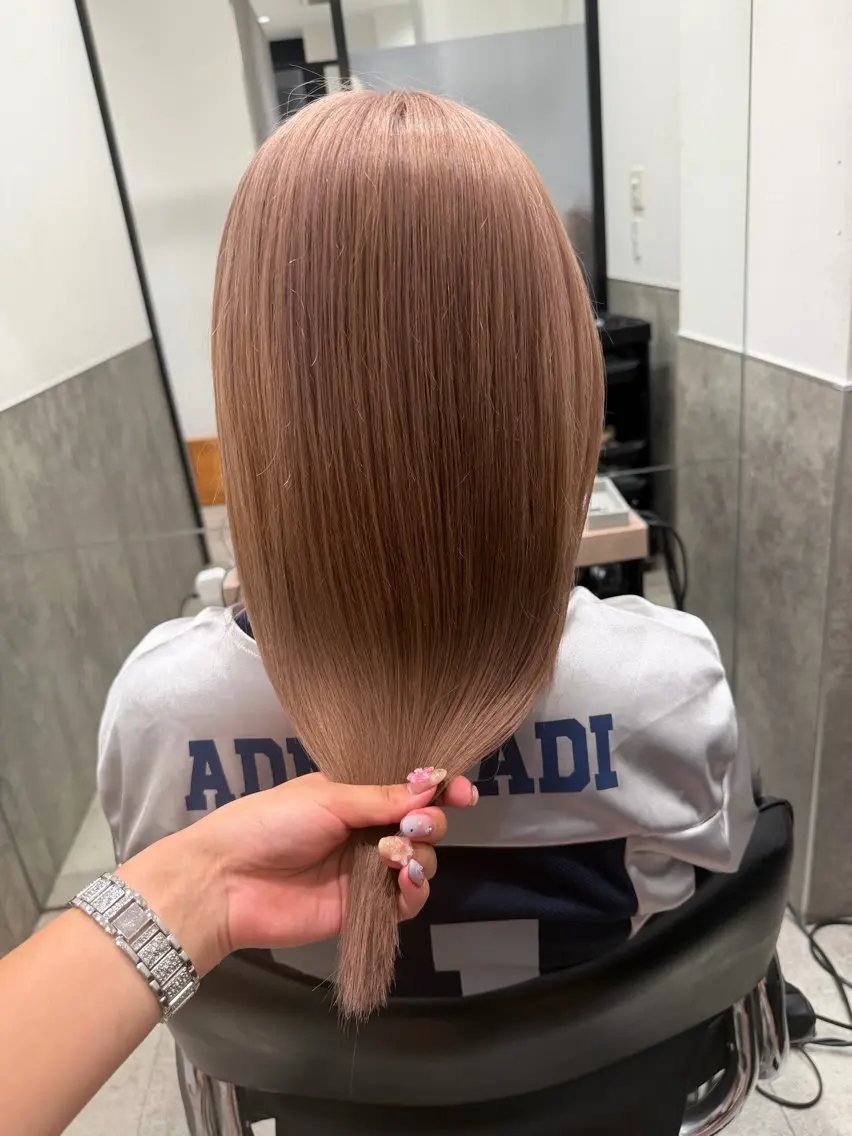 ロング カラー ヘアアレンジ ヘアカラー 原宿ハイトーンカラー 🌼みるい🌼のヘアスタイル