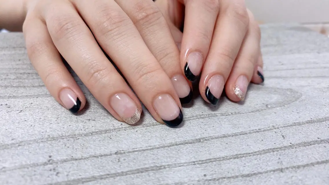 ネイル フレンチネイル mogunail &blowのネイルデザイン