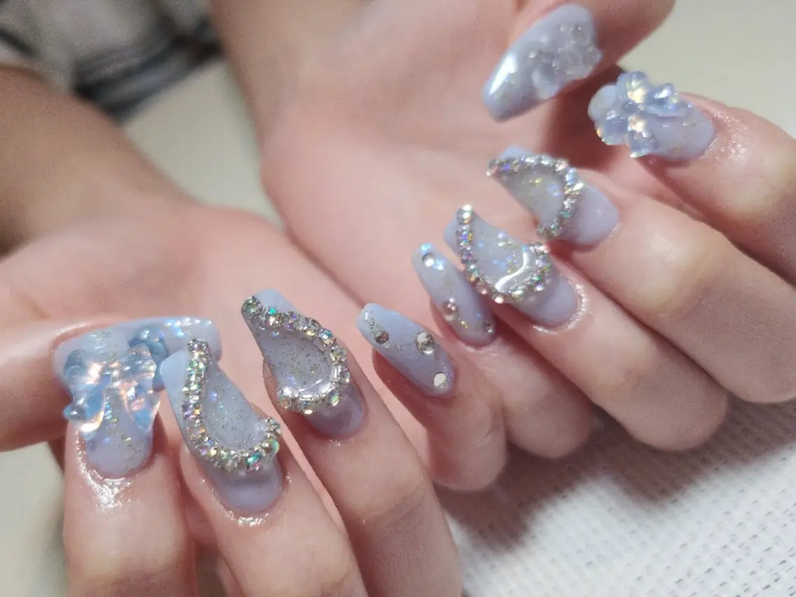 ネイル 💜bora .のネイルデザイン