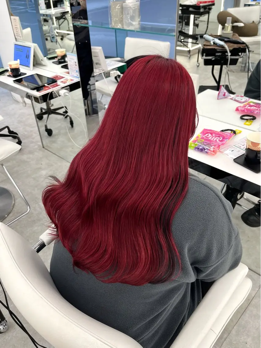 ロング カット ヘアカラー 🇰🇷韓国ヘア🎀 レイヤー🤍MOEのヘアスタイル