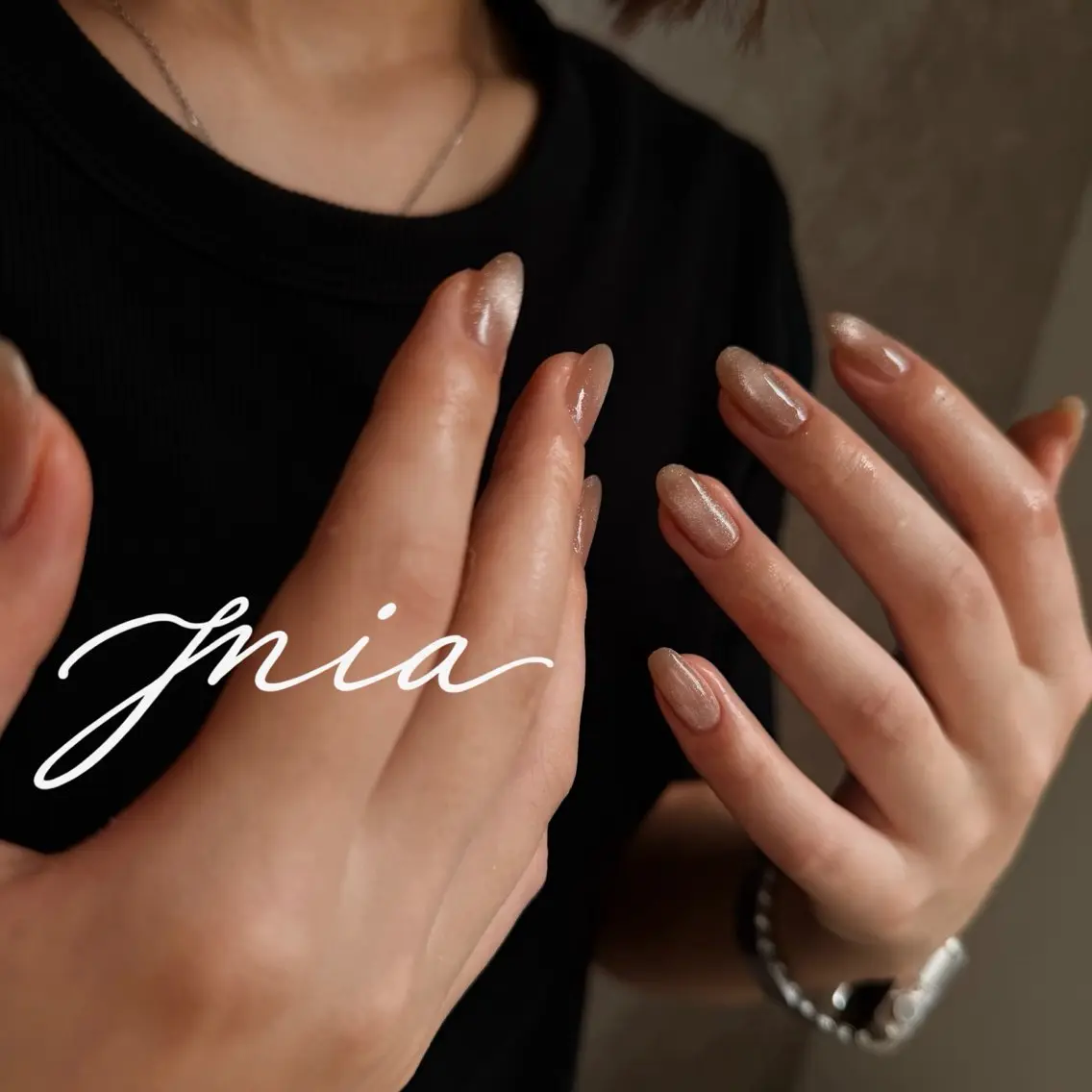 ネイル マグネットネイル オフィスネイル ハンドネイル Mia  nail. momokaのネイルデザイン