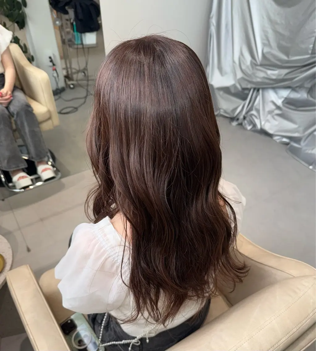 カラー ベージュカラー 透明感カラー 細木 百々のヘアスタイル