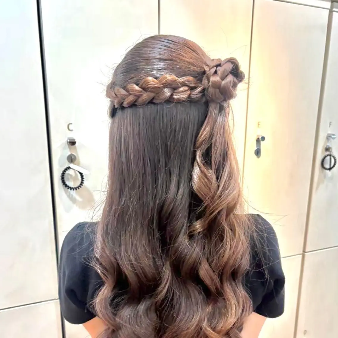 ロング ヘアアレンジ ヘアセット ヘアメ🎀ハイトーン 🩵エクステ🪄しほのヘアスタイル