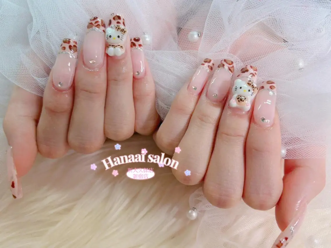 ネイル チークネイル ジェルネイル 韓国ネイル 持ち込み パラジェル ハンドネイル Hanaai Salon新大久保店のネイルデザイン