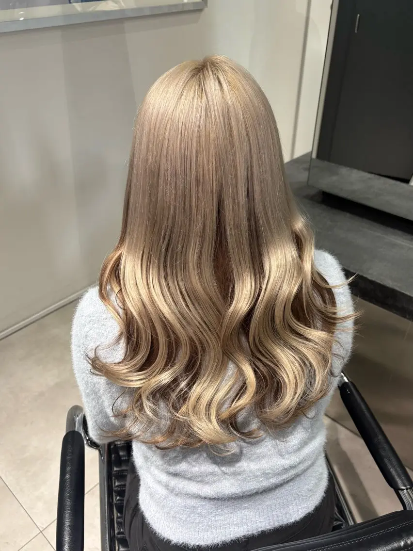 【リタッチ⭕】🌙✂️カット➕ケアブリーチカラー➕💎バイカルテ5stepトリートメント🌙の写真
