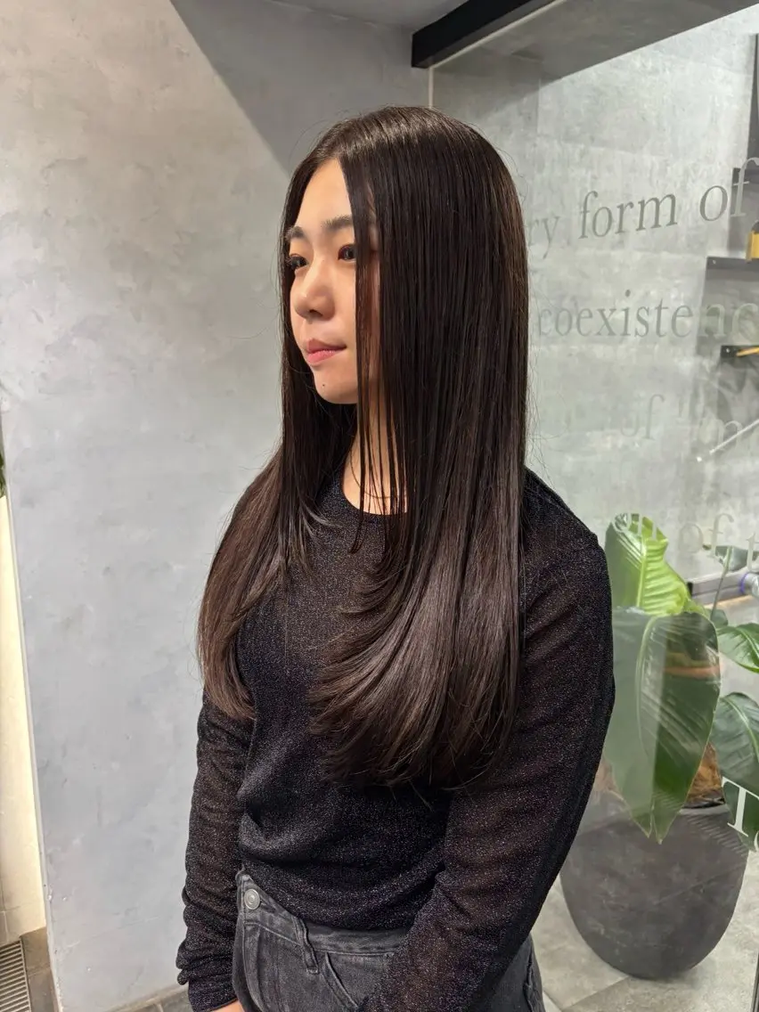 ロング カラー ベージュカラー 顔まわりレイヤー レイヤーカット カット ヘアカラー ボブ×レイヤーカット 透明感カラー/Fuuのヘアスタイル