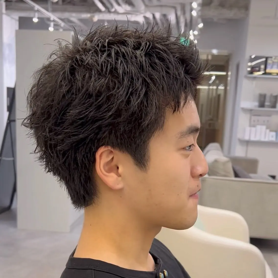 メンズ センターパート フェードカット メンズパーマ スパイキーショート 刈り上げ カット ナチュラルヘア/ 似合わせ/三宅 昌太のヘアスタイル