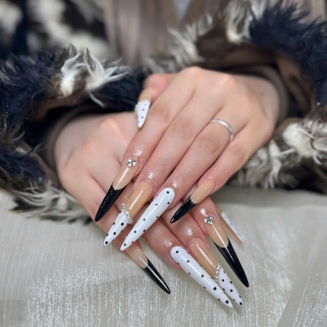 ネイル 長さ出し ジェルネイル 持ち込み オフィスネイル ワンカラーネイル ハンドネイル Michi Nail Staffのネイルデザイン