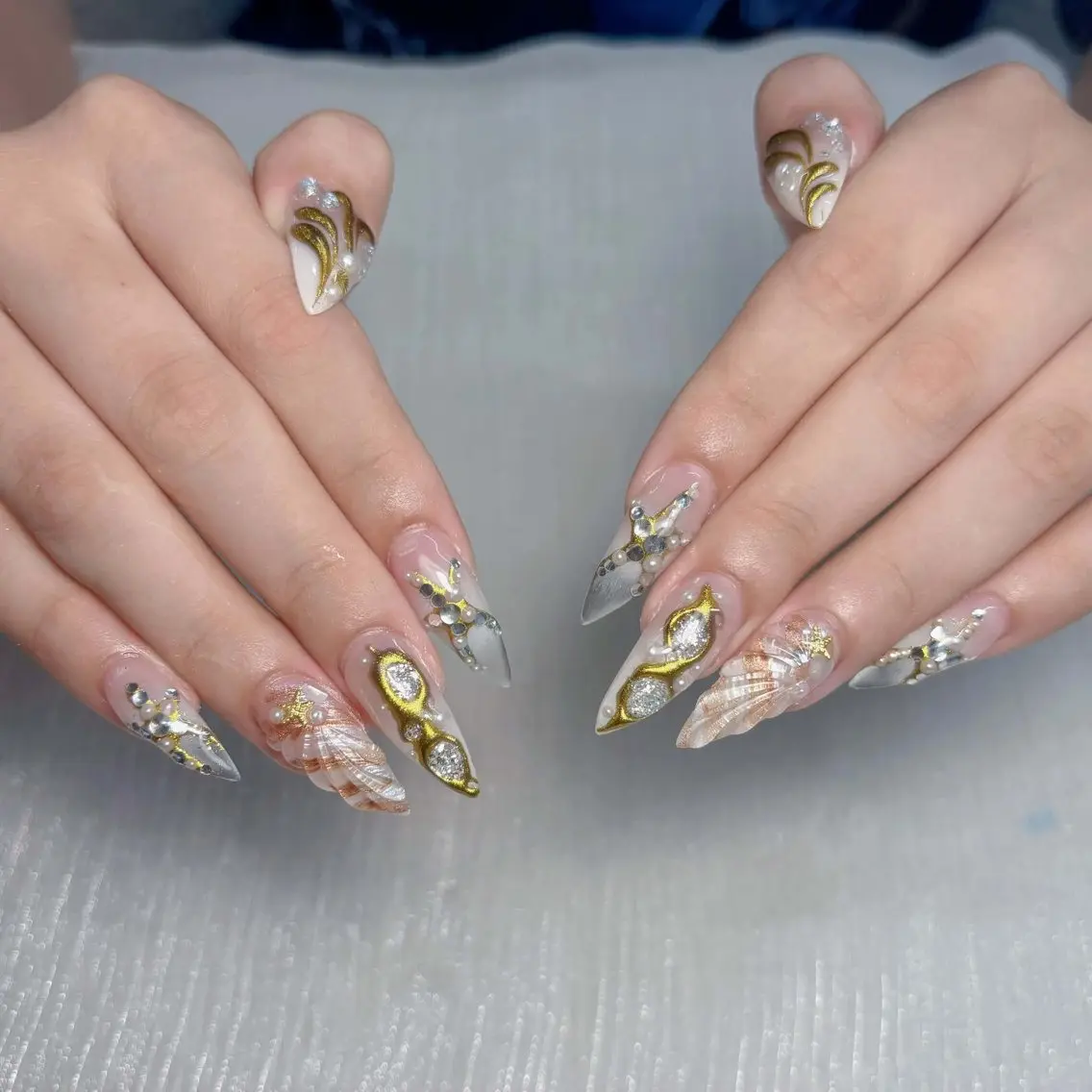 ネイル キラキラネイル 韓国ネイル マグネットネイル 持ち込み ネイルチップ ハンドネイル Chiee Bling.Nailのネイルデザイン