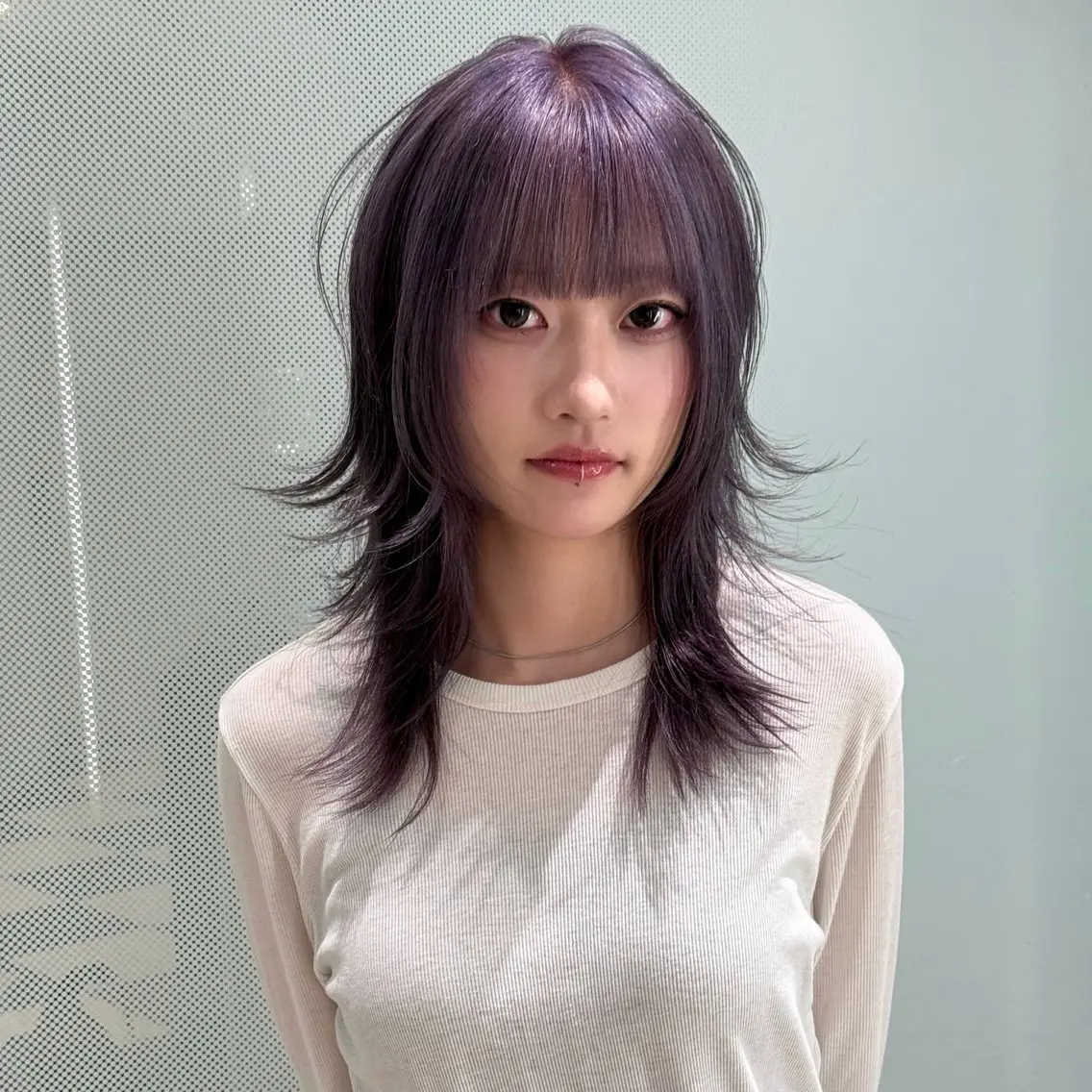 ミディアム anna 韓国レイヤ ー/ ハッシュカットのヘアスタイル
