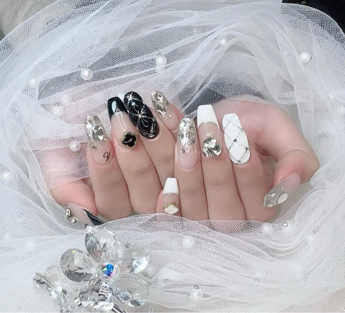 ネイル R salonのネイルデザイン