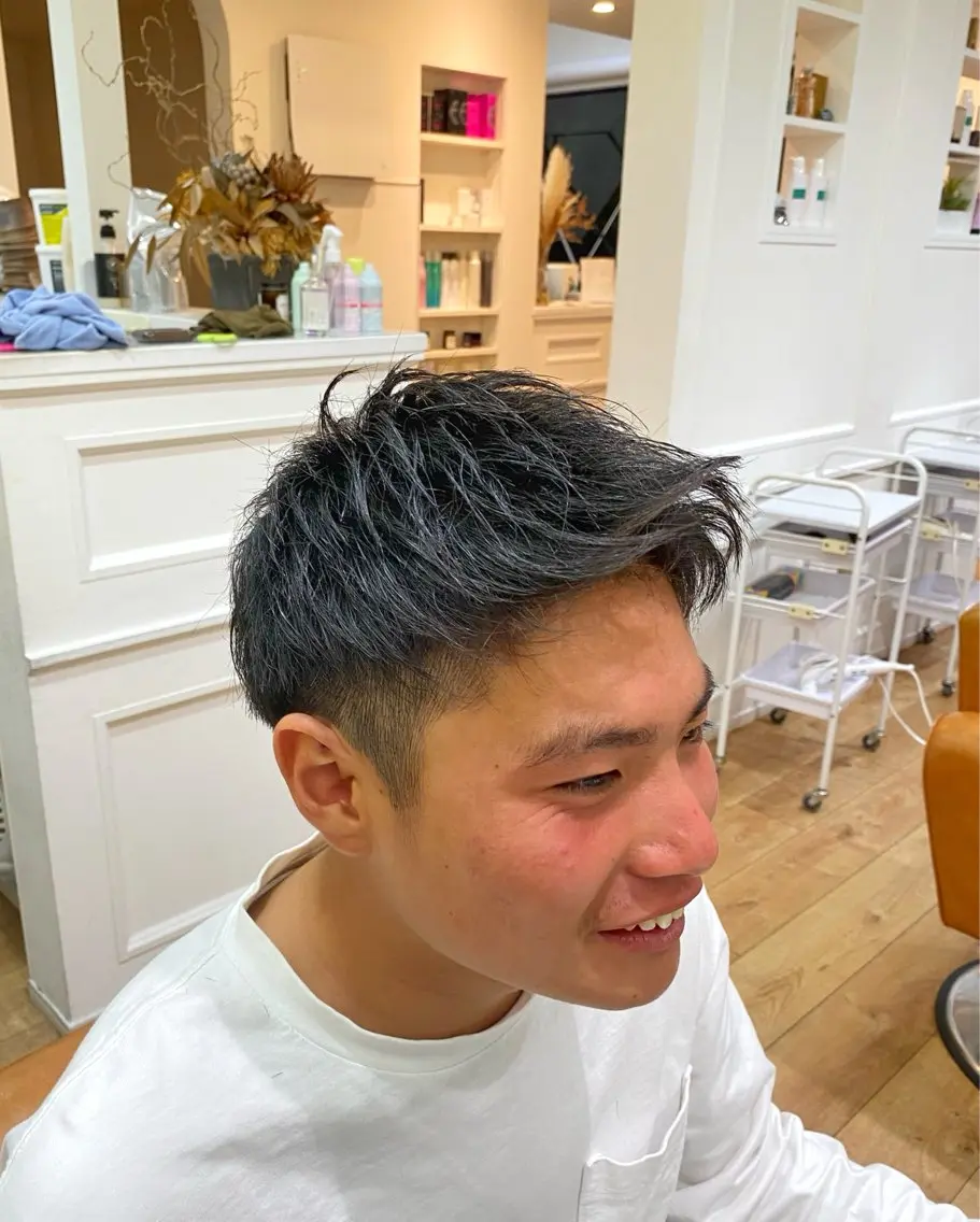 ショート メンズ アップバング cyan 水川和馬のヘアスタイル