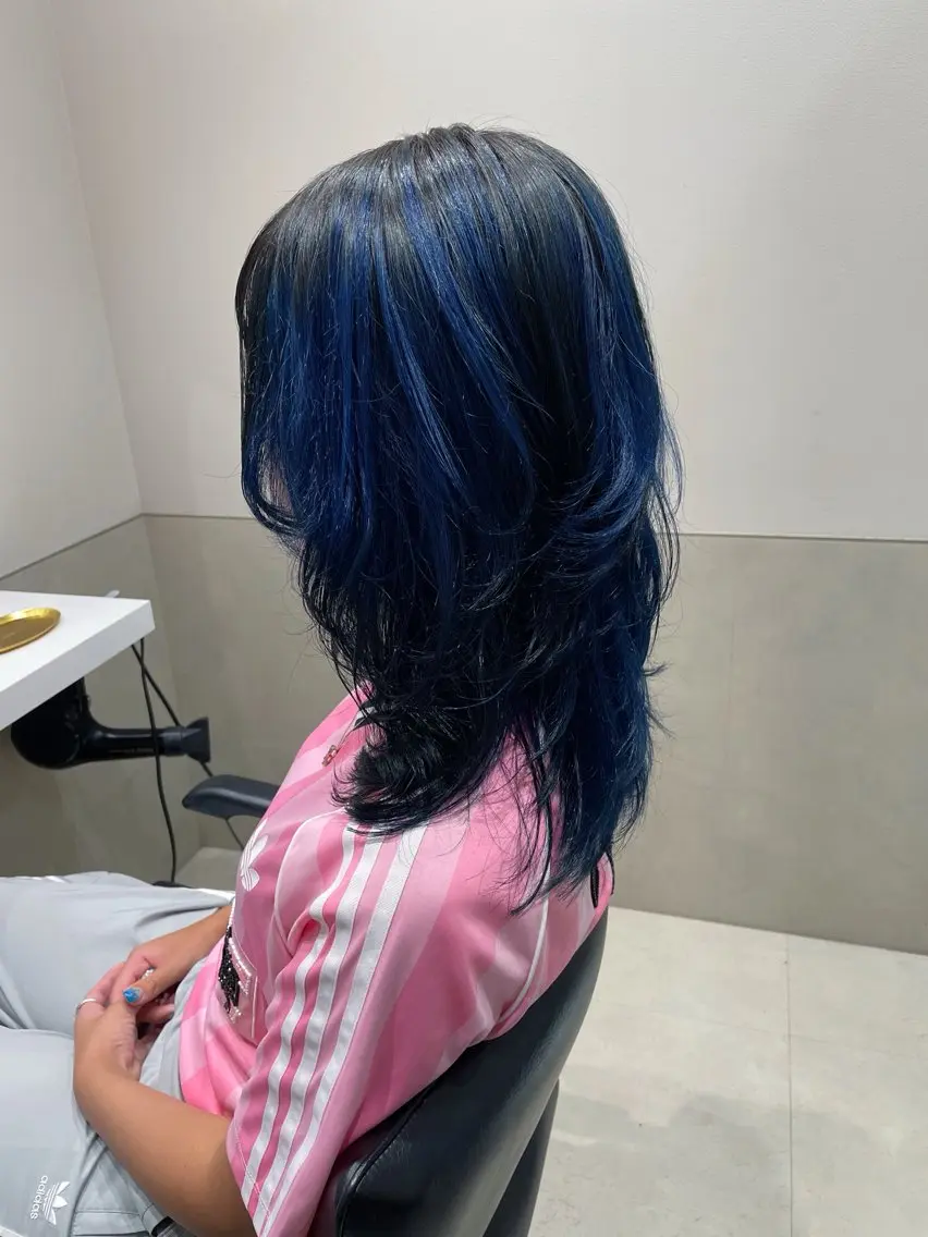 カラー 佐野 えり奈のヘアスタイル