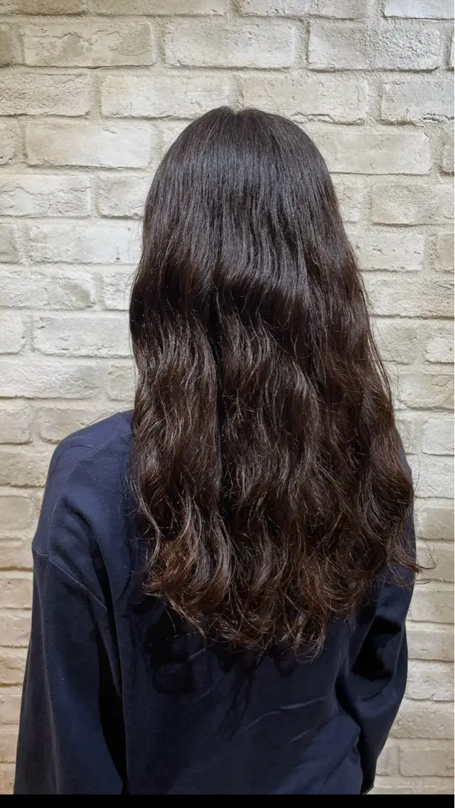 ロング パーマ せきや こころのヘアスタイル