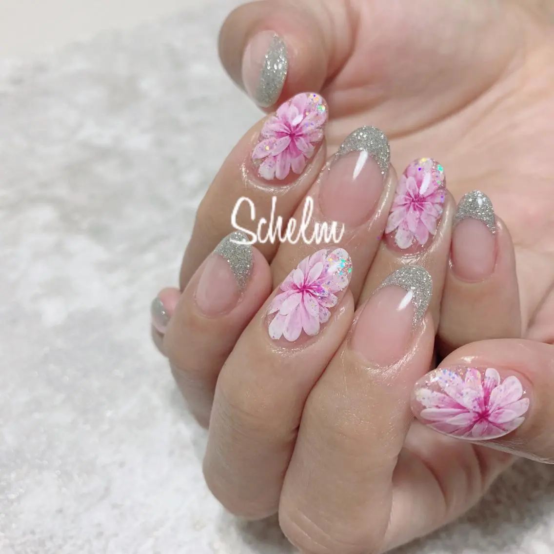 ネイル ハンドネイル nail room シュレムのネイルデザイン