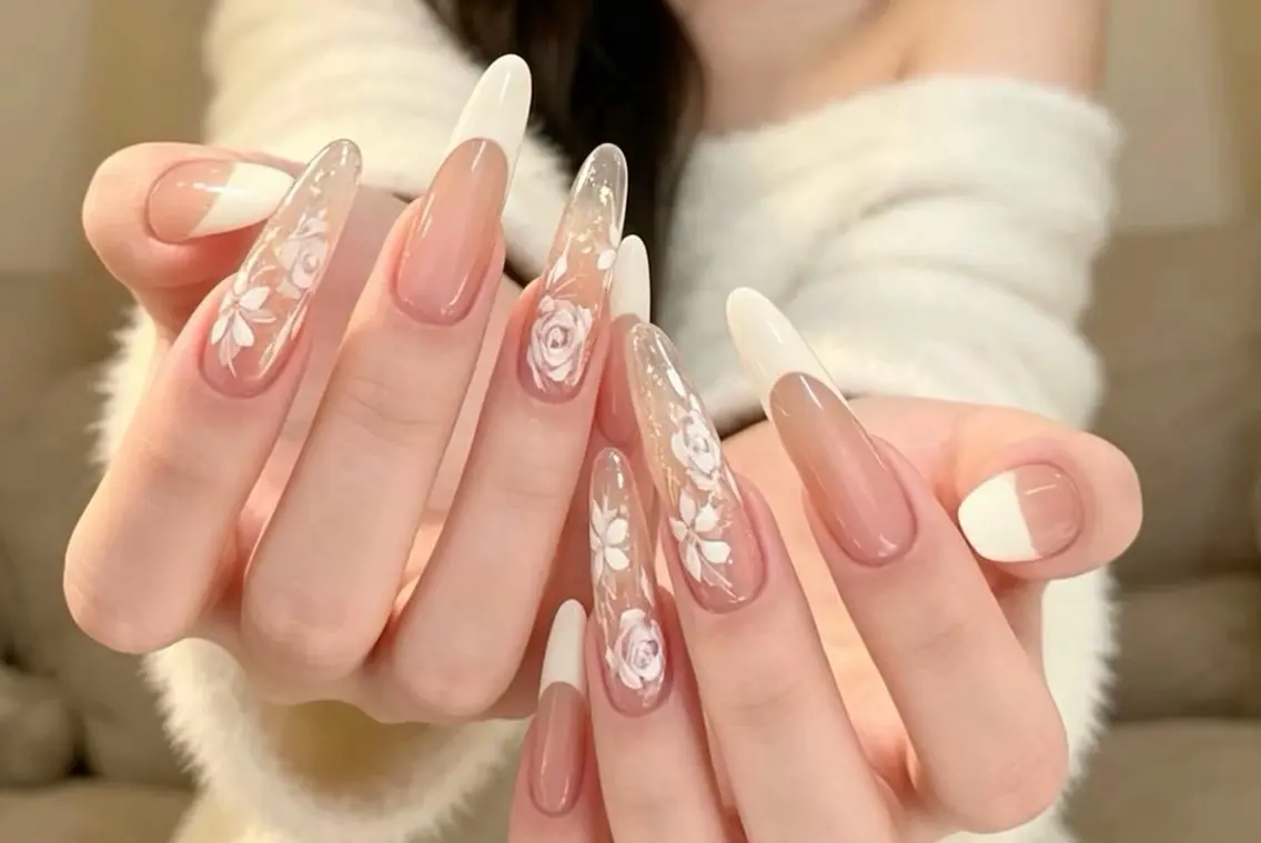 ネイル ハンドネイル RAFUnail モモコのネイルデザイン