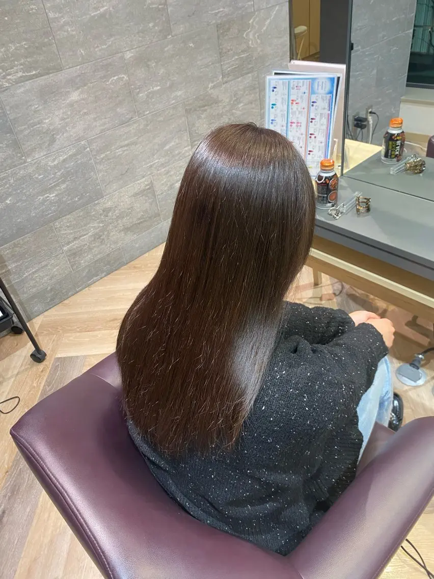 セミロング カラー ベージュカラー グレージュ ヘアカラー Yamada Ami🪐のヘアスタイル