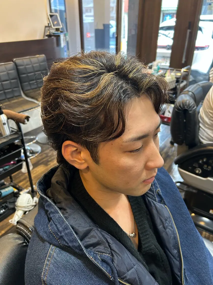 ミディアム カラー メンズ ヘアカラー RYOMA (リョーマ)のヘアスタイル