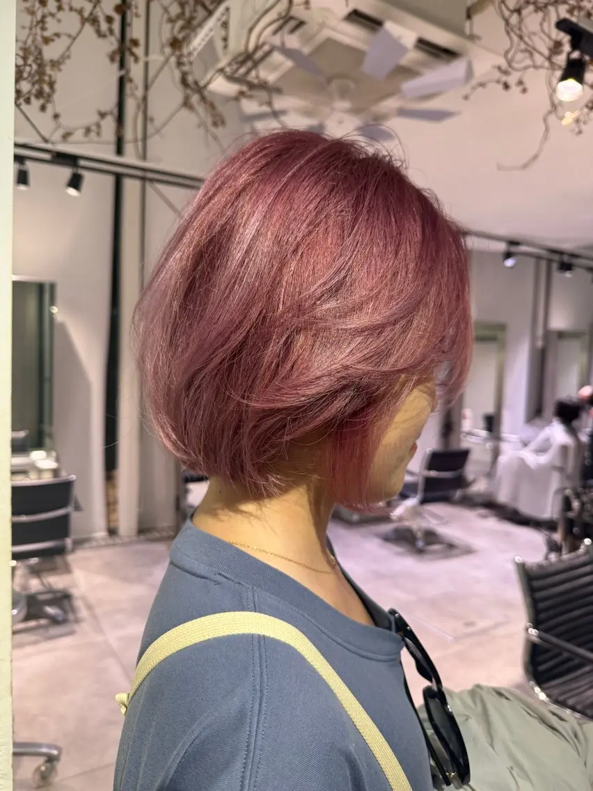 ショート カラー ショートボブ ハイトーンカラー ピンクカラー ボブ ショートヘア カット ヘアカラー トリートメント CHERIEブリーチ ダブルカラー 天神のヘアスタイル