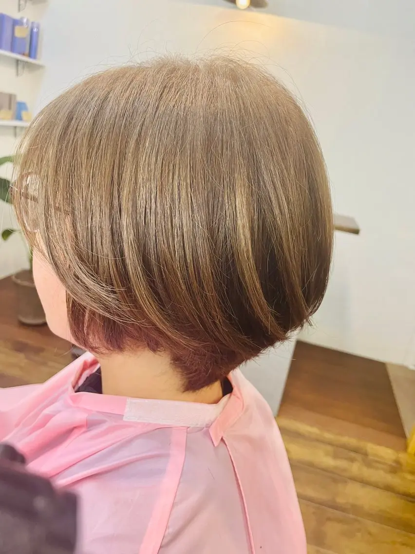 ショート カット ヘアカラー トリートメント 大和田 朱美のヘアスタイル