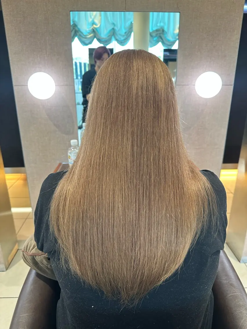 ロング カラー ベージュカラー ブリーチ 透明感カラー ミルクティーベージュ トリートメント ヘアカラー 💎透明感カラー💎 🌟佐藤壮也🌟のヘアスタイル