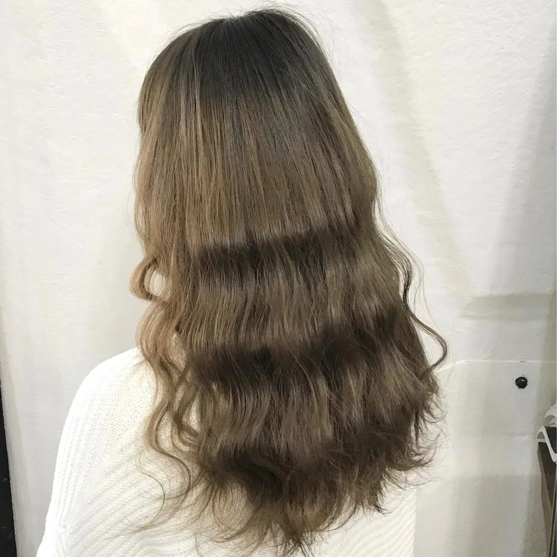 ロング カラー ブリーチ グレージュ K-POP好き美容師 🇰🇷Kai.Yのヘアスタイル