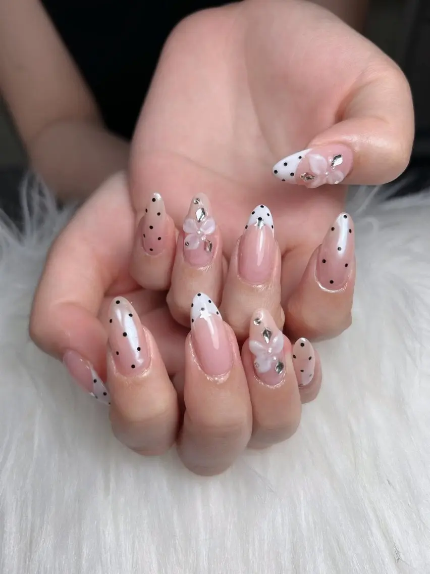 ネイル ハンドネイル Swan Nail Salonのネイルデザイン