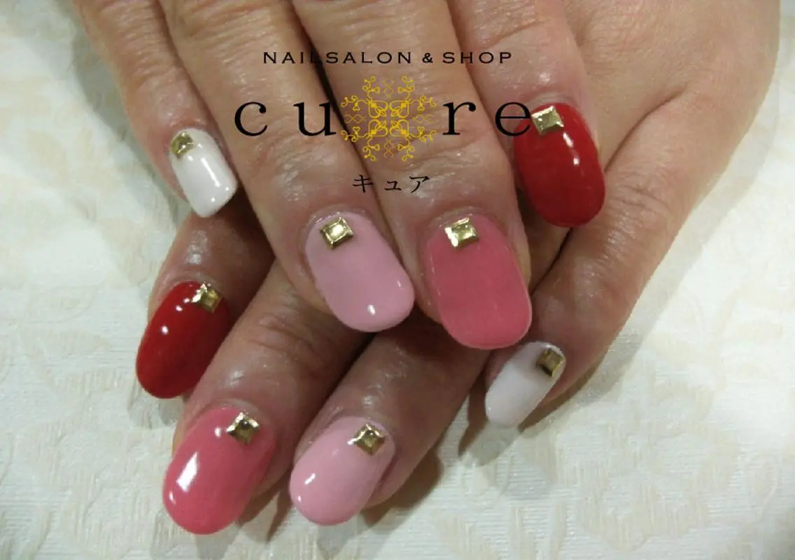 ミディアム ネイル ワンカラーネイル ハンドネイル ネイルサロン Cureのネイルデザイン