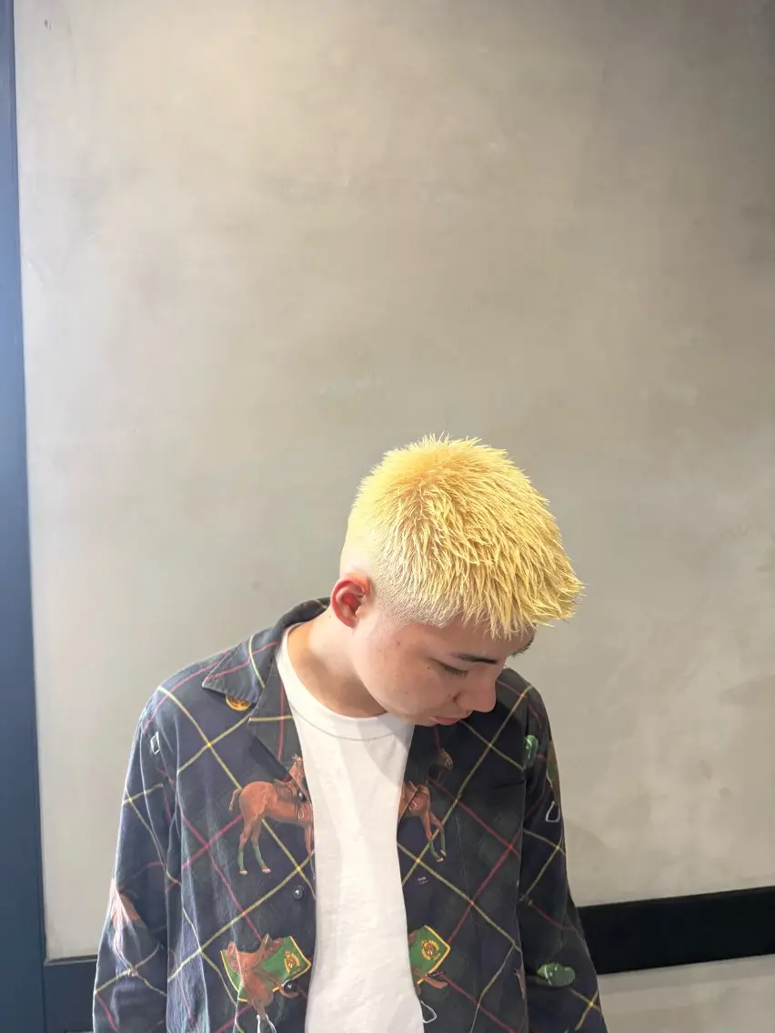 ショート パーマ メンズ カット ヘアカラー 梶浦 旺大のヘアスタイル