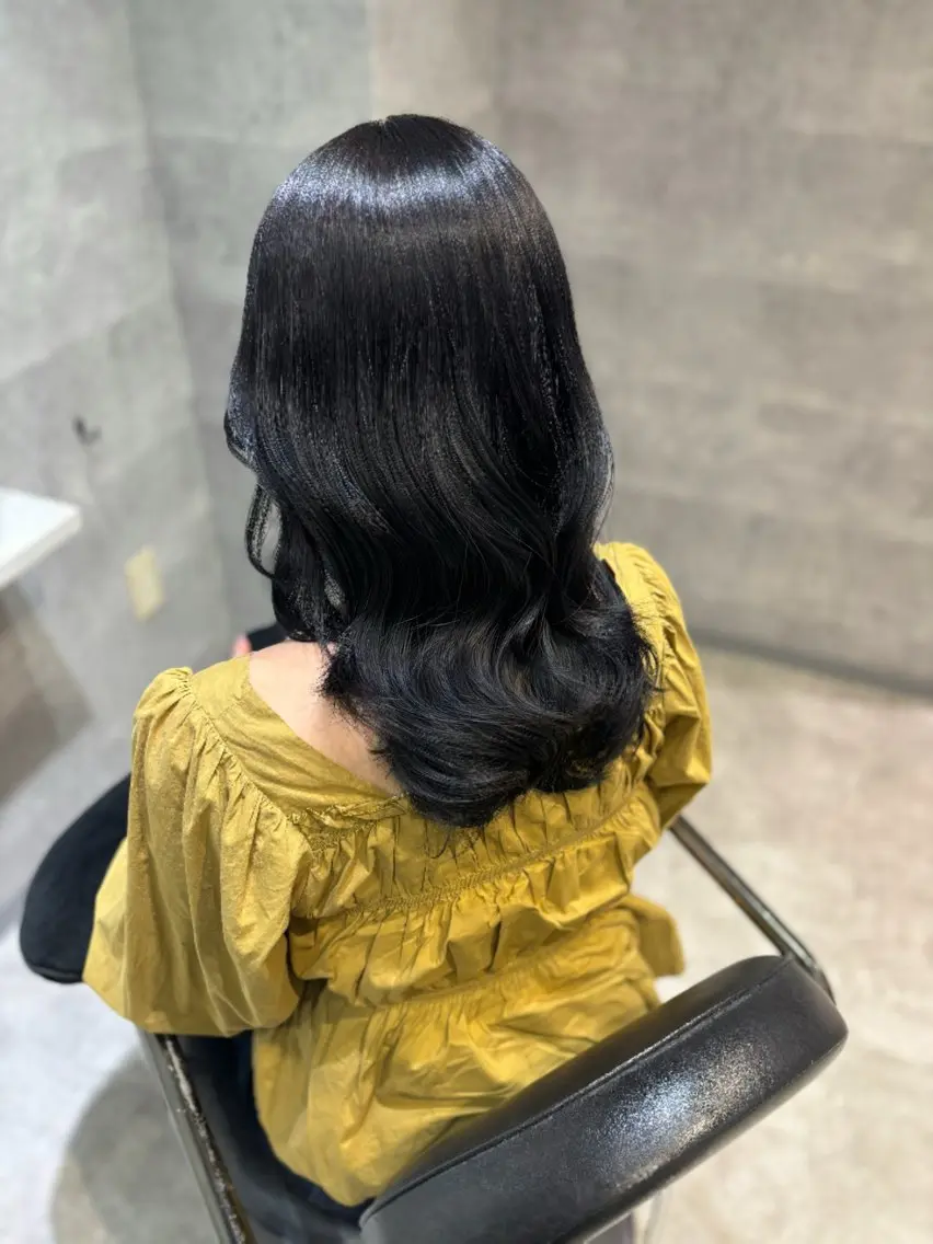 セミロング カラー ヘアカラー 青木 奏楽のヘアスタイル