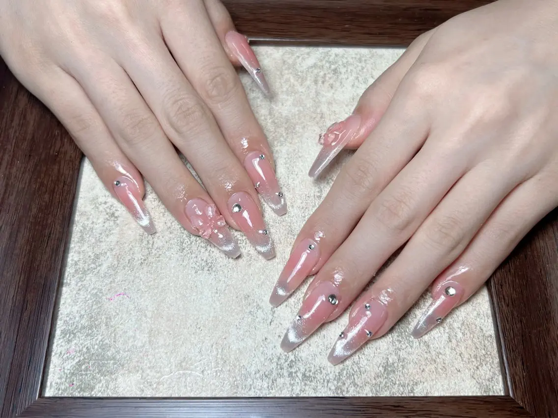 ネイル アートネイル 長さ出し Lya Nail Salonのネイルデザイン